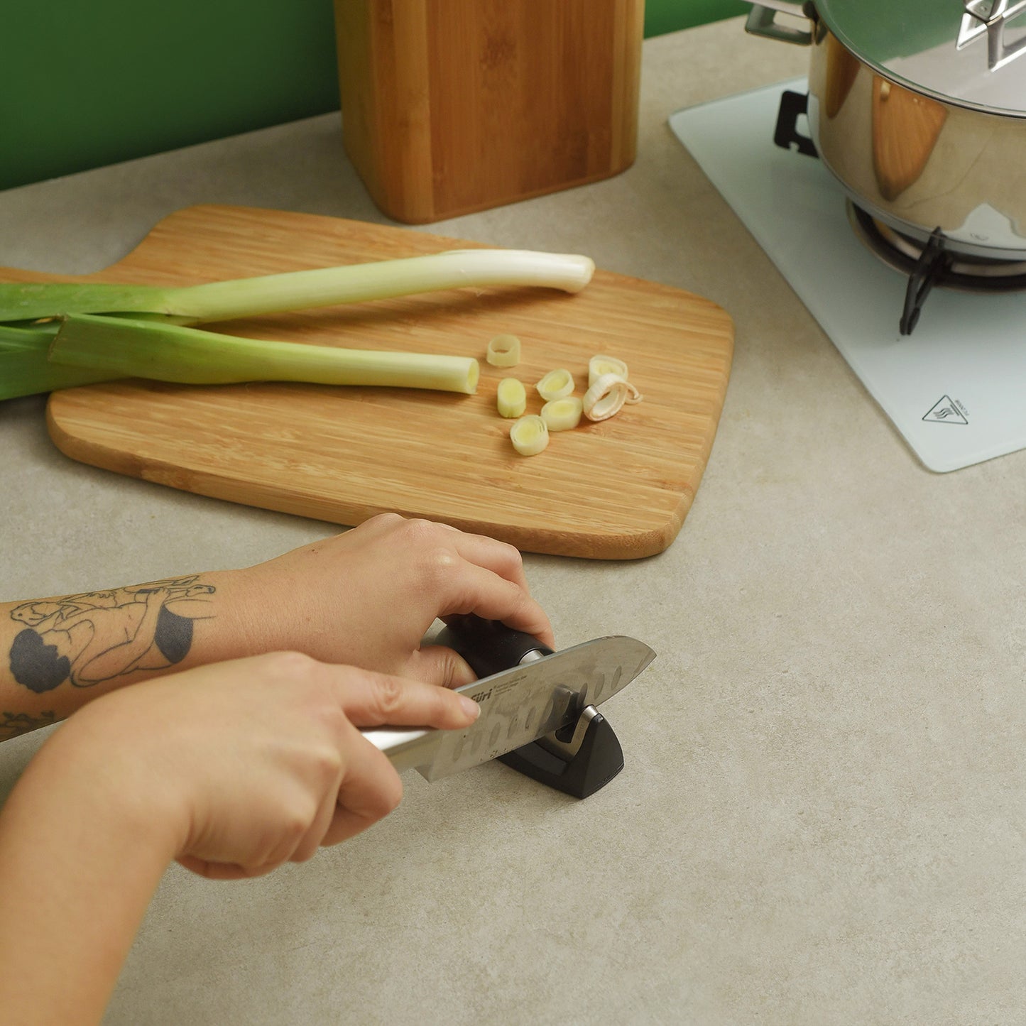Afiador de Facas para Cozinha Oikos